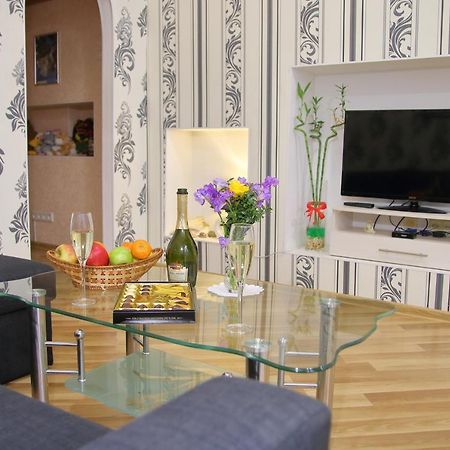 Apartment On Pushkinskaya 16 Odessa Dış mekan fotoğraf